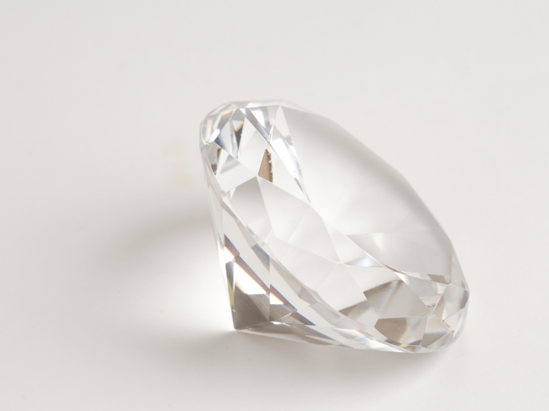 當舖鑽石借款流程怎麼走？鑽石借錢利息是多少？